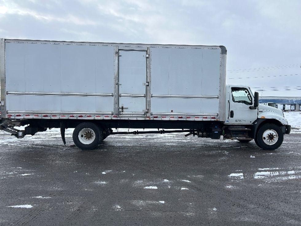 Medium Duty Box Truck-Light and Medium Duty Trucks-International-2022-MV607-Liverpool-NY-148,555\n\t\tmiles-$ 56,250 - Image 10