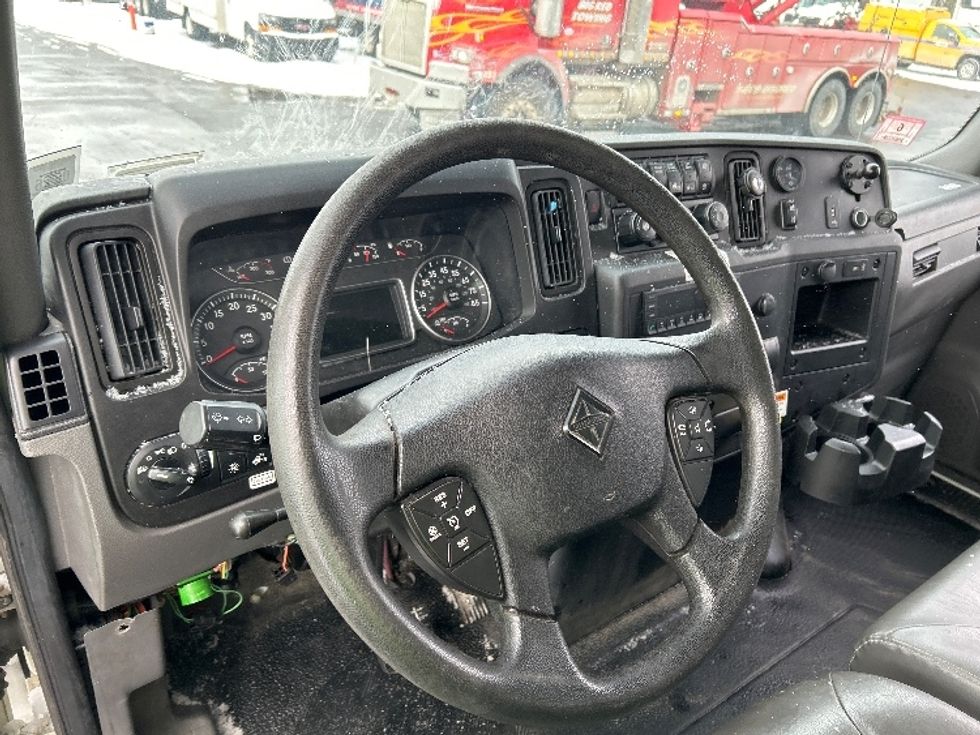 Medium Duty Box Truck-Light and Medium Duty Trucks-International-2022-MV607-Liverpool-NY-148,555\n\t\tmiles-$ 56,250 - Image 12