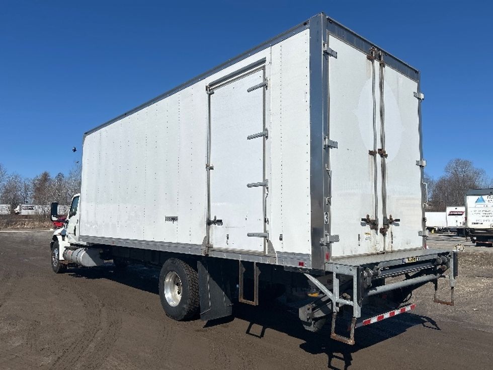 Medium Duty Box Truck-Light and Medium Duty Trucks-International-2022-MV607-Londonderry-NH-121,712\n\t\tmiles-$ 72,000 - Image 6