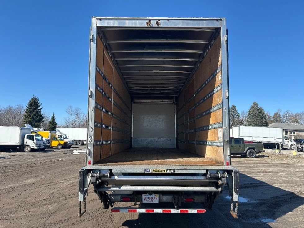 Medium Duty Box Truck-Light and Medium Duty Trucks-International-2022-MV607-Londonderry-NH-121,712\n\t\tmiles-$ 72,000 - Image 8