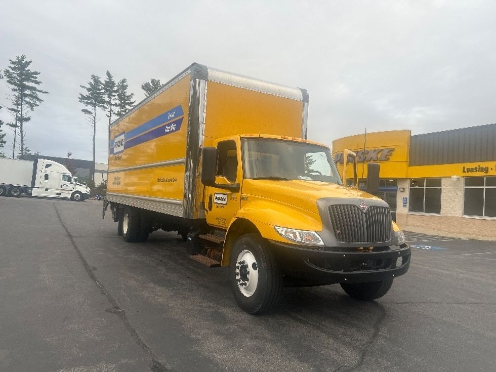 Medium Duty Box Truck-Light and Medium Duty Trucks-International-2022-MV607-Londonderry-NH-202,279\n\t\tmiles-$ 46,500 - Image 1