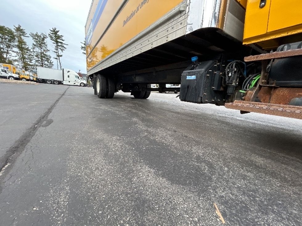 Medium Duty Box Truck-Light and Medium Duty Trucks-International-2022-MV607-Londonderry-NH-202,279\n\t\tmiles-$ 46,500 - Image 14