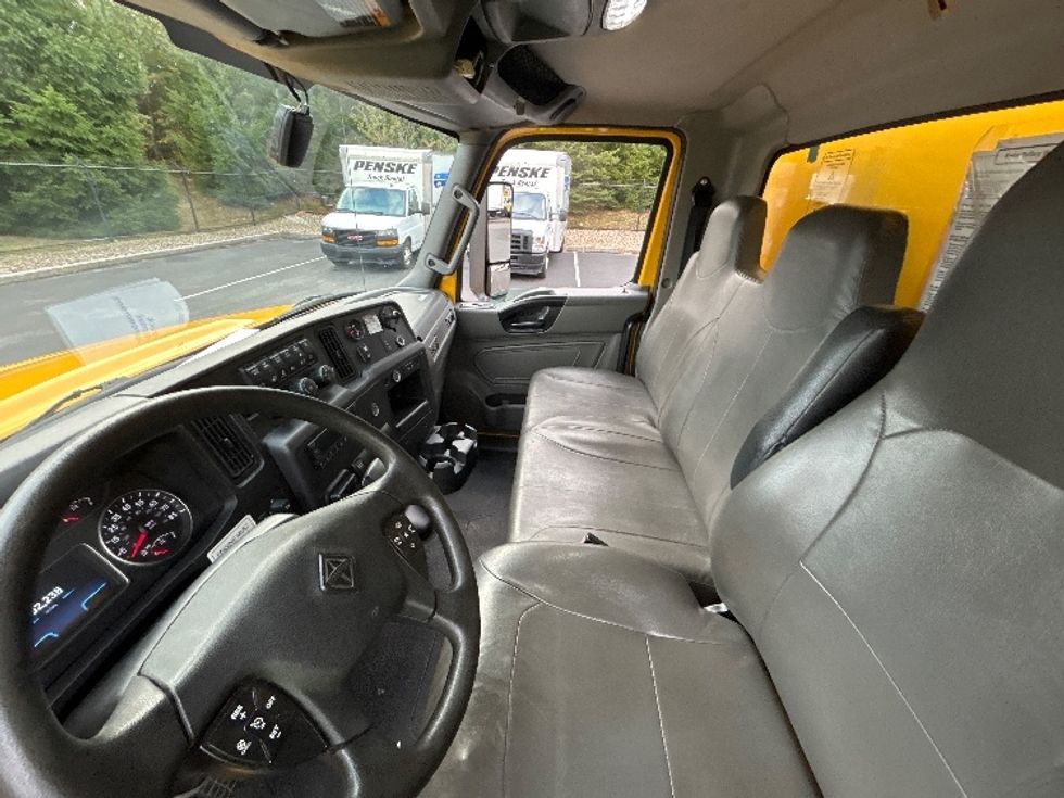 Medium Duty Box Truck-Light and Medium Duty Trucks-International-2022-MV607-Londonderry-NH-202,279\n\t\tmiles-$ 46,500 - Image 19