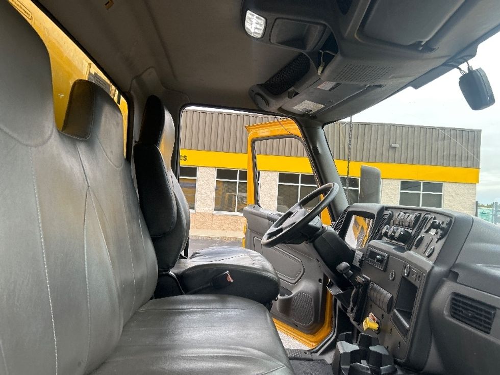 Medium Duty Box Truck-Light and Medium Duty Trucks-International-2022-MV607-Londonderry-NH-202,279\n\t\tmiles-$ 46,500 - Image 22
