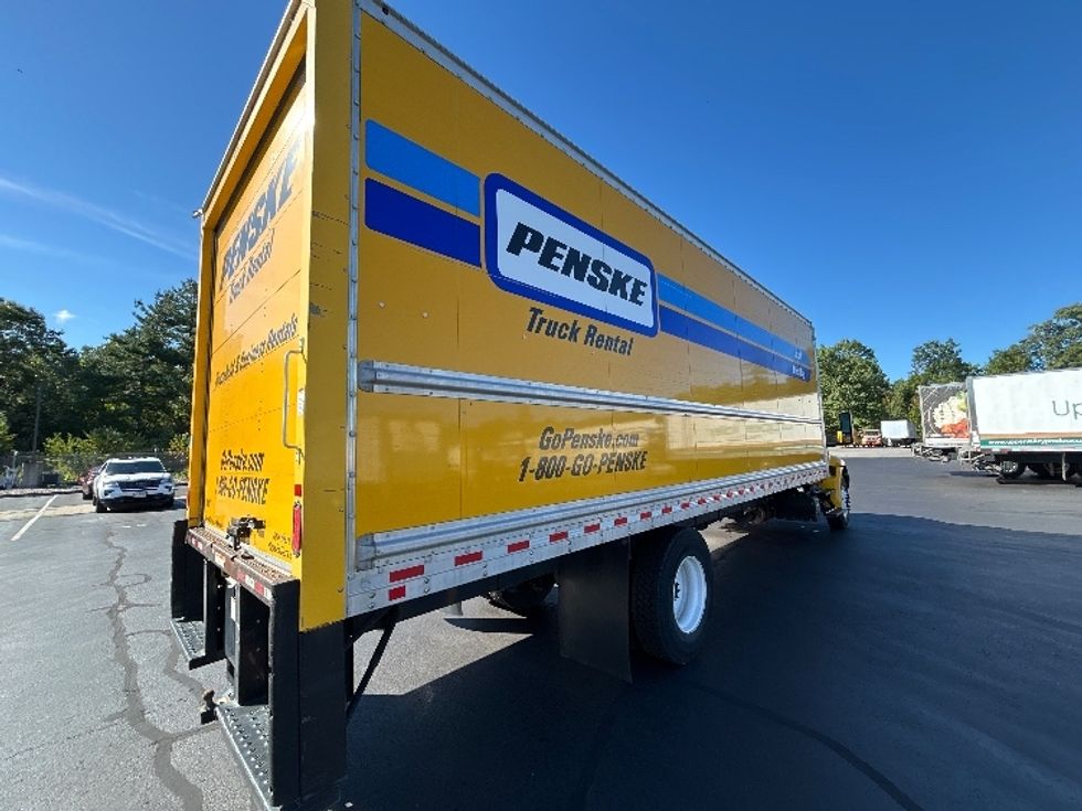 Medium Duty Box Truck-Light and Medium Duty Trucks-International-2022-MV607-Londonderry-NH-246,104\n\t\tmiles-$ 37,750 - Image 13