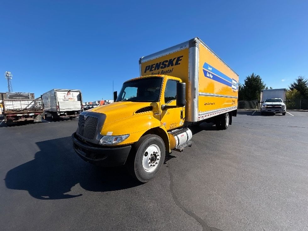 Medium Duty Box Truck-Light and Medium Duty Trucks-International-2022-MV607-Londonderry-NH-246,104\n\t\tmiles-$ 37,750 - Image 3