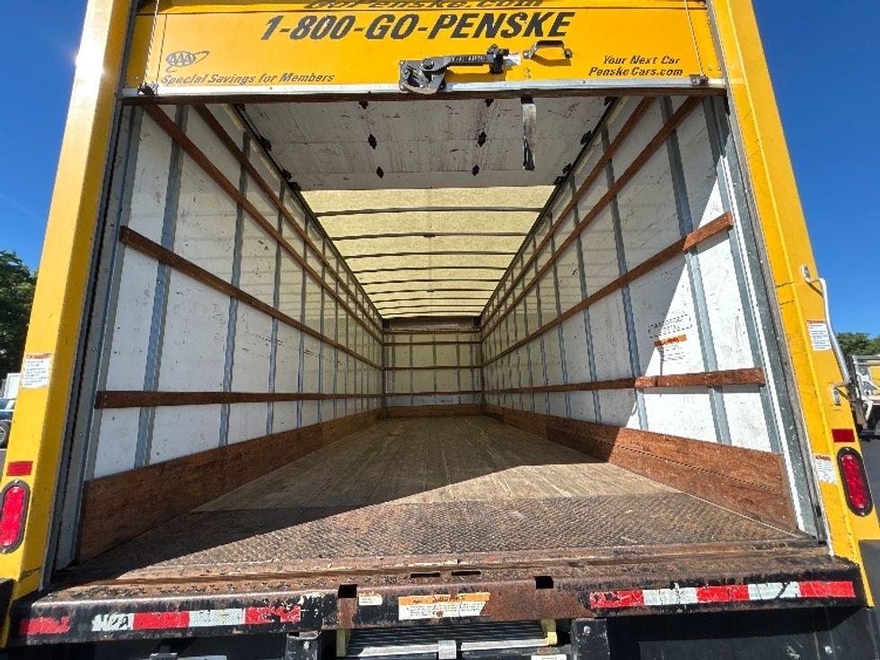 Medium Duty Box Truck-Light and Medium Duty Trucks-International-2022-MV607-Londonderry-NH-246,104\n\t\tmiles-$ 37,750 - Image 8