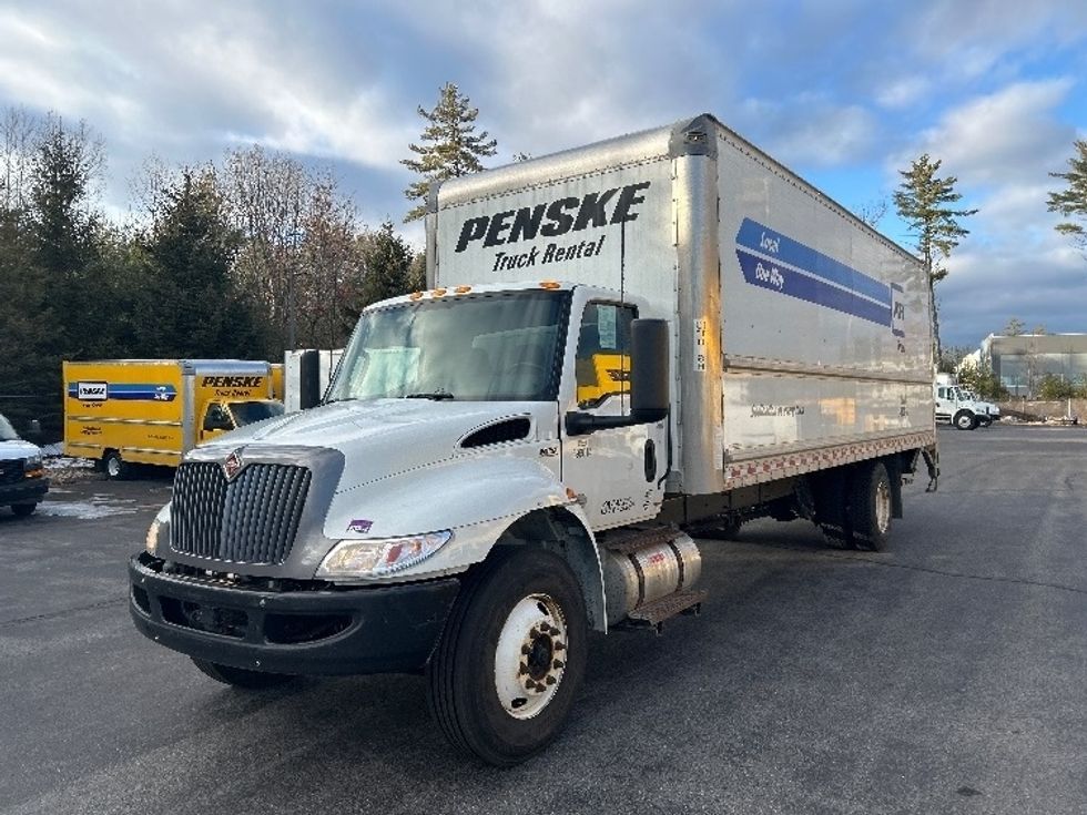 Medium Duty Box Truck-Light and Medium Duty Trucks-International-2022-MV607-Londonderry-NH-272,722\n\t\tmiles-$ 36,250 - Image 1
