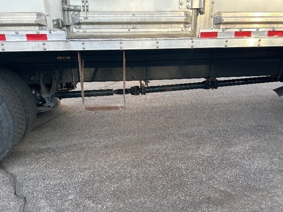 Medium Duty Box Truck-Light and Medium Duty Trucks-International-2022-MV607-Londonderry-NH-272,722\n\t\tmiles-$ 36,250 - Image 14