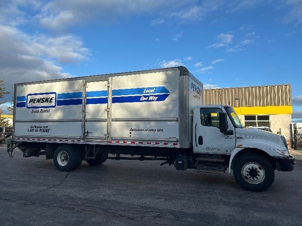 Medium Duty Box Truck-Light and Medium Duty Trucks-International-2022-MV607-Londonderry-NH-272,722\n\t\tmiles-$ 36,250 - Image 15