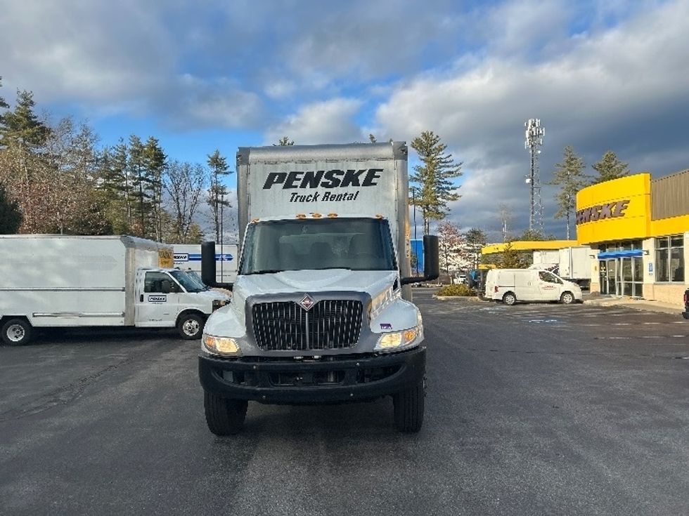 Medium Duty Box Truck-Light and Medium Duty Trucks-International-2022-MV607-Londonderry-NH-272,722\n\t\tmiles-$ 36,250 - Image 2