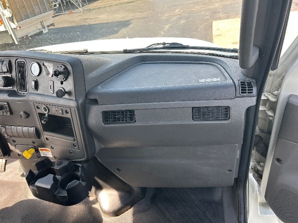 Medium Duty Box Truck-Light and Medium Duty Trucks-International-2022-MV607-Louisville-KY-223,561\n\t\tmiles-$ 49,500 - Image 21