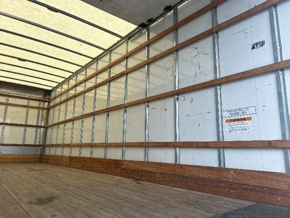 Medium Duty Box Truck-Light and Medium Duty Trucks-International-2022-MV607-Louisville-KY-227,763\n\t\tmiles-$ 43,250 - Image 12