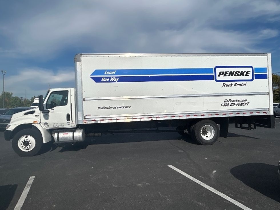 Medium Duty Box Truck-Light and Medium Duty Trucks-International-2022-MV607-Louisville-KY-227,763\n\t\tmiles-$ 43,250 - Image 4