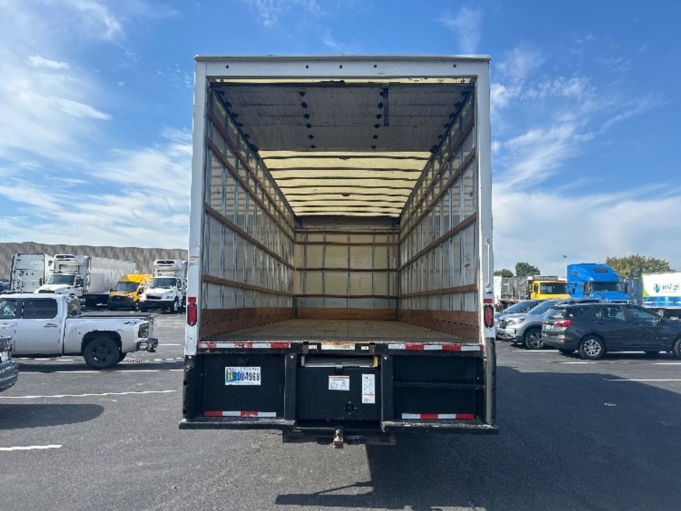 Medium Duty Box Truck-Light and Medium Duty Trucks-International-2022-MV607-Louisville-KY-227,763\n\t\tmiles-$ 43,250 - Image 8