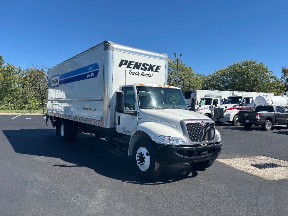 Medium Duty Box Truck-Light and Medium Duty Trucks-International-2022-MV607-Louisville-KY-269,737\n\t\tmiles-$ 40,750 - Image 1