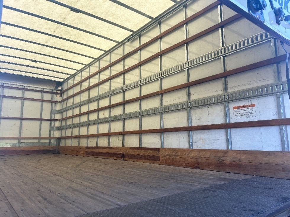 Medium Duty Box Truck-Light and Medium Duty Trucks-International-2022-MV607-Louisville-KY-269,737\n\t\tmiles-$ 40,750 - Image 12