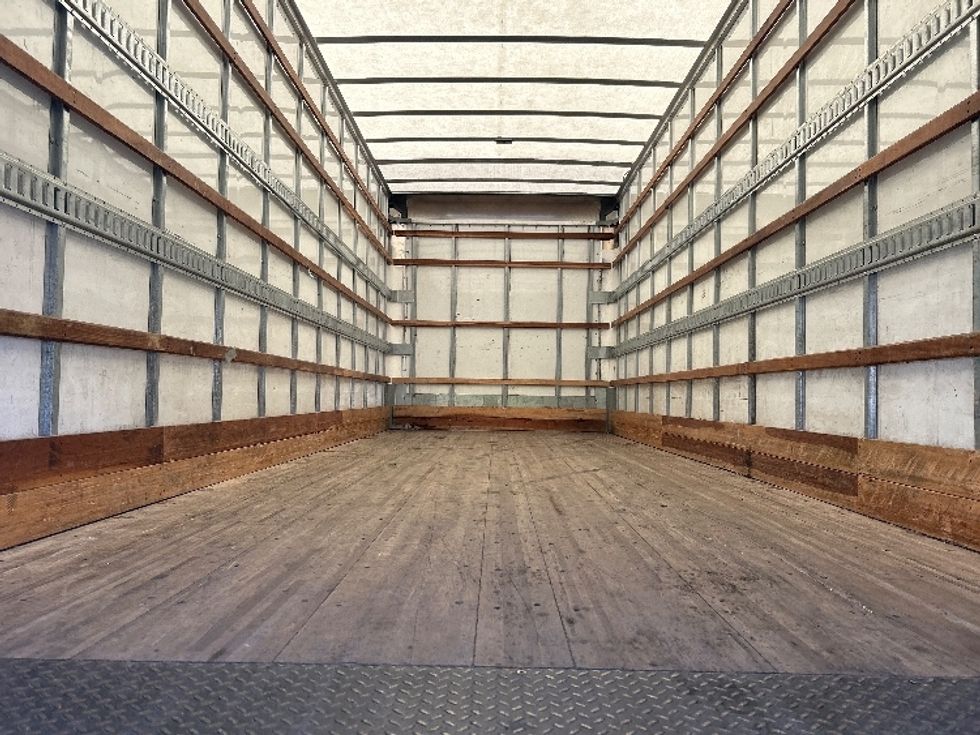 Medium Duty Box Truck-Light and Medium Duty Trucks-International-2022-MV607-Louisville-KY-269,737\n\t\tmiles-$ 40,750 - Image 8