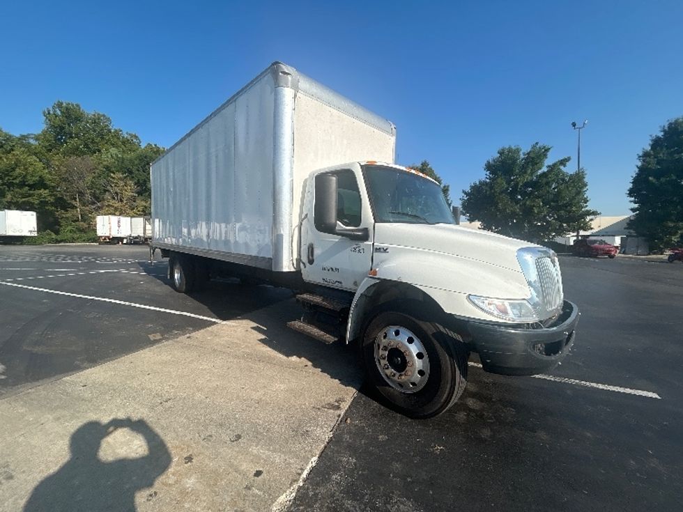 Medium Duty Box Truck-Light and Medium Duty Trucks-International-2022-MV607-Louisville-KY-280,580\n\t\tmiles-$ 39,750 - Image 1