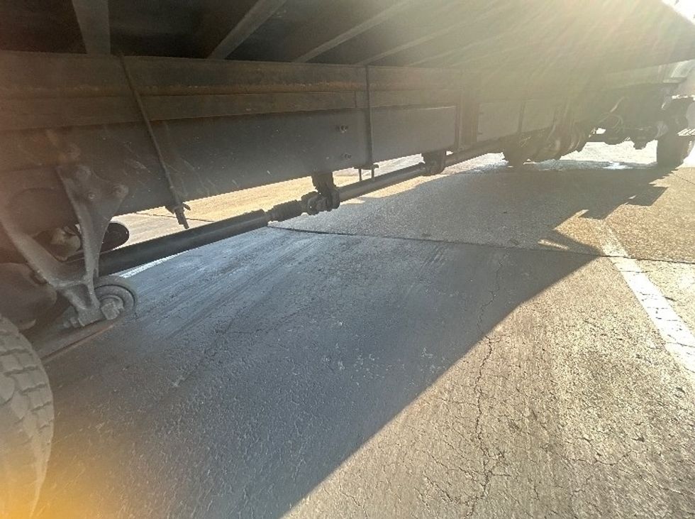 Medium Duty Box Truck-Light and Medium Duty Trucks-International-2022-MV607-Louisville-KY-280,580\n\t\tmiles-$ 39,750 - Image 14