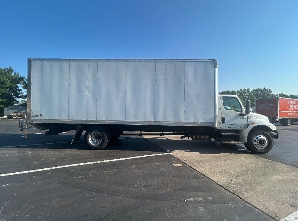 Medium Duty Box Truck-Light and Medium Duty Trucks-International-2022-MV607-Louisville-KY-280,580\n\t\tmiles-$ 39,750 - Image 15