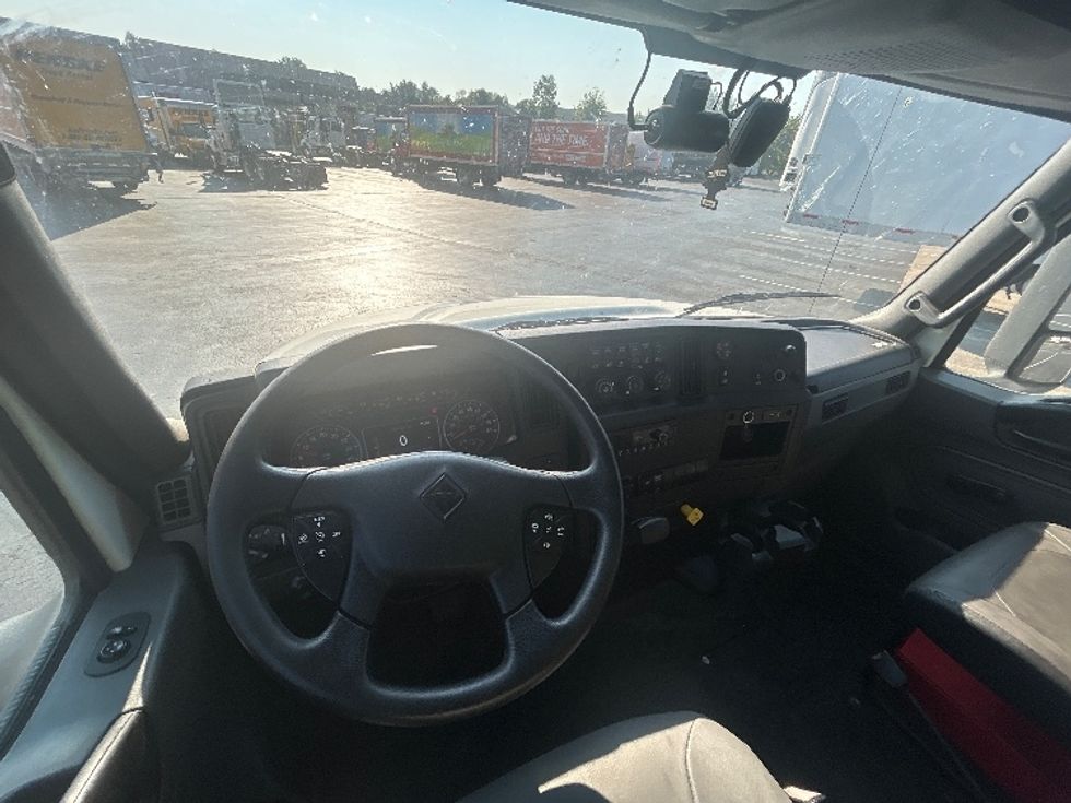 Medium Duty Box Truck-Light and Medium Duty Trucks-International-2022-MV607-Louisville-KY-280,580\n\t\tmiles-$ 39,750 - Image 18