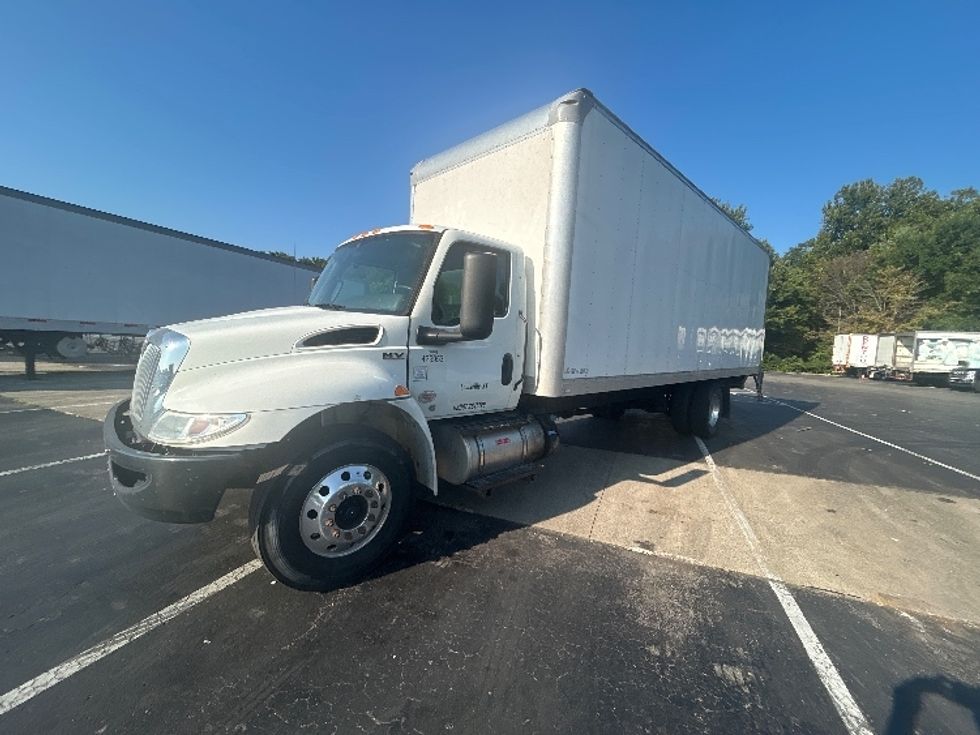Medium Duty Box Truck-Light and Medium Duty Trucks-International-2022-MV607-Louisville-KY-280,580\n\t\tmiles-$ 39,750 - Image 3