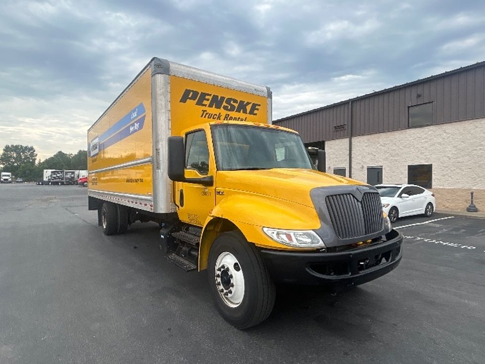Medium Duty Box Truck-Light and Medium Duty Trucks-International-2022-MV607-Louisville-KY-283,200\n\t\tmiles-$ 45,250 - Image 1