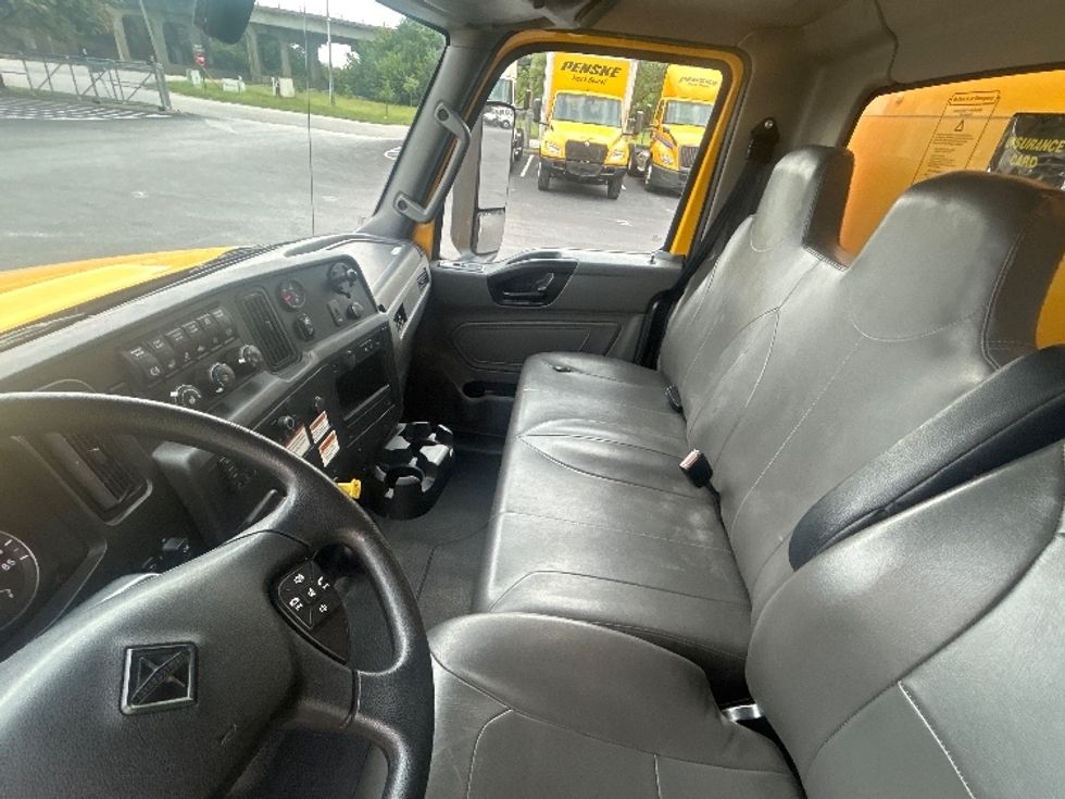 Medium Duty Box Truck-Light and Medium Duty Trucks-International-2022-MV607-Louisville-KY-283,200\n\t\tmiles-$ 45,250 - Image 17