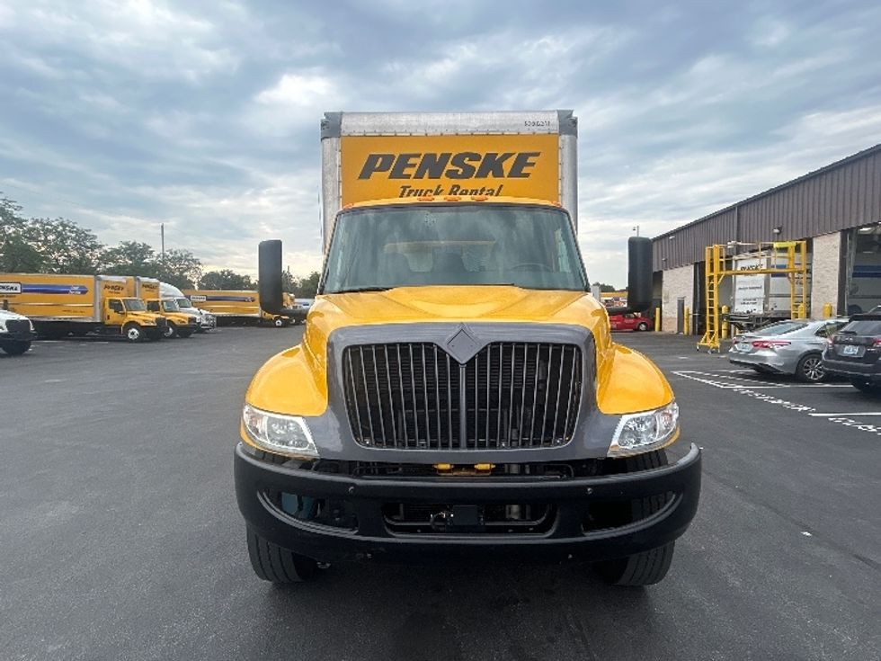 Medium Duty Box Truck-Light and Medium Duty Trucks-International-2022-MV607-Louisville-KY-283,200\n\t\tmiles-$ 45,250 - Image 2
