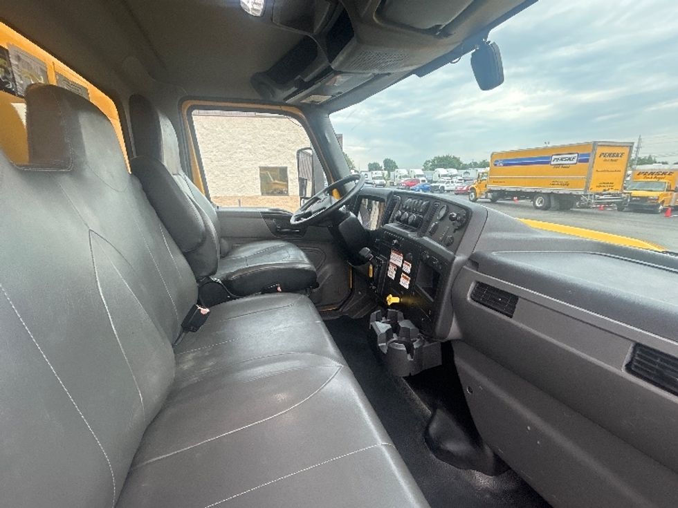 Medium Duty Box Truck-Light and Medium Duty Trucks-International-2022-MV607-Louisville-KY-283,200\n\t\tmiles-$ 45,250 - Image 20
