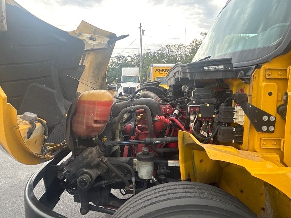 Medium Duty Box Truck-Light and Medium Duty Trucks-International-2022-MV607-Louisville-KY-283,200\n\t\tmiles-$ 45,250 - Image 22