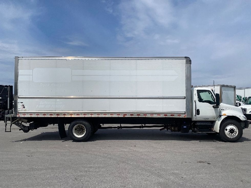 Medium Duty Box Truck-Light and Medium Duty Trucks-International-2022-MV607-Louisville-KY-91,809\n\t\tmiles-$ 76,750 - Image 15
