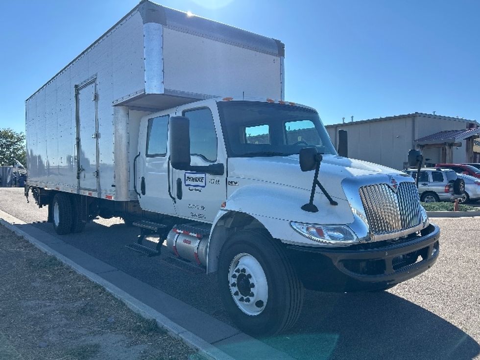 Medium Duty Box Truck-Light and Medium Duty Trucks-International-2022-MV607-Loveland-CO-121,566\n\t\tmiles-$ 91,000 - Image 1