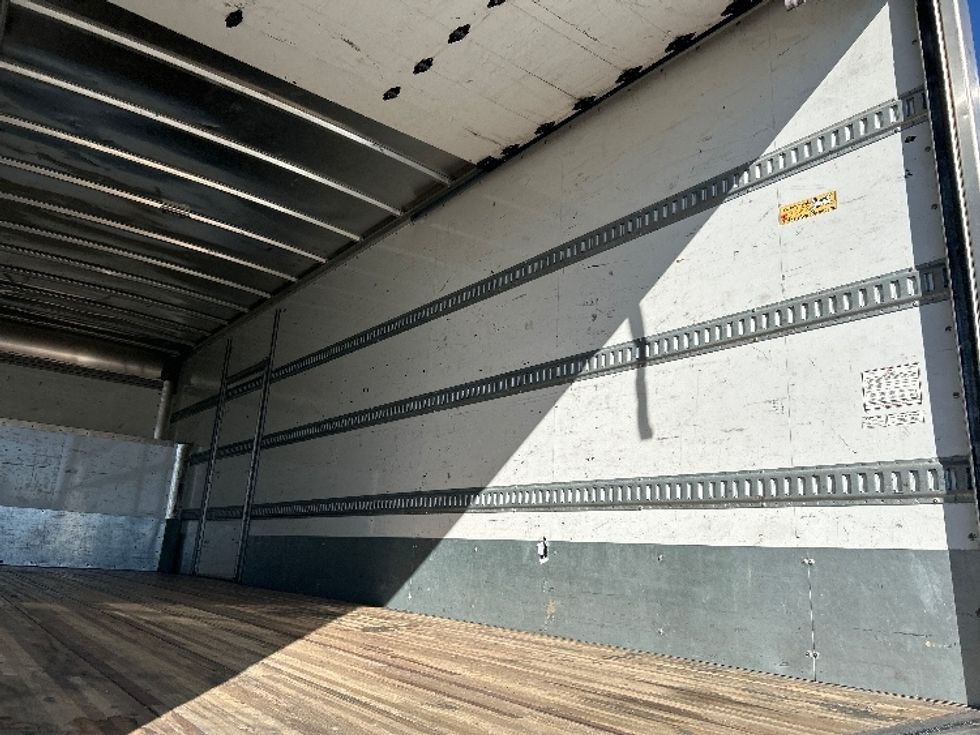 Medium Duty Box Truck-Light and Medium Duty Trucks-International-2022-MV607-Loveland-CO-121,566\n\t\tmiles-$ 91,000 - Image 12