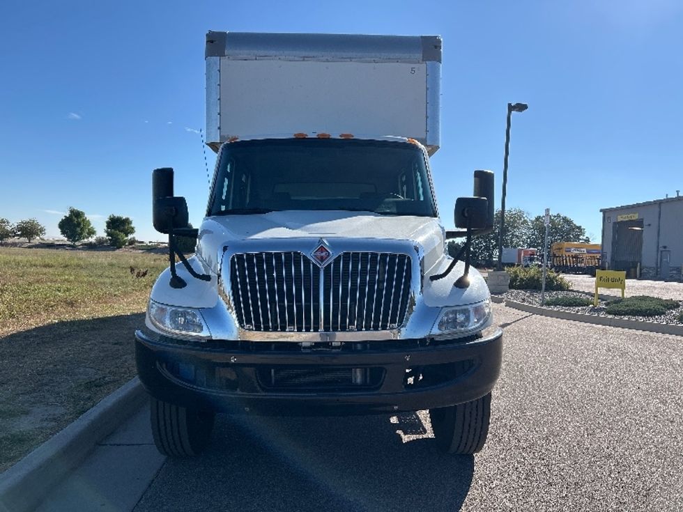 Medium Duty Box Truck-Light and Medium Duty Trucks-International-2022-MV607-Loveland-CO-121,566\n\t\tmiles-$ 91,000 - Image 2
