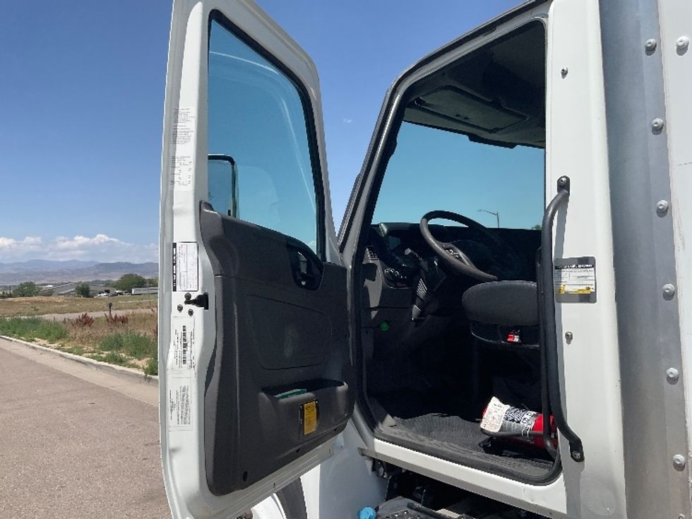 Medium Duty Box Truck-Light and Medium Duty Trucks-International-2022-MV607-Loveland-CO-290,906\n\t\tmiles-$ 40,000 - Image 16