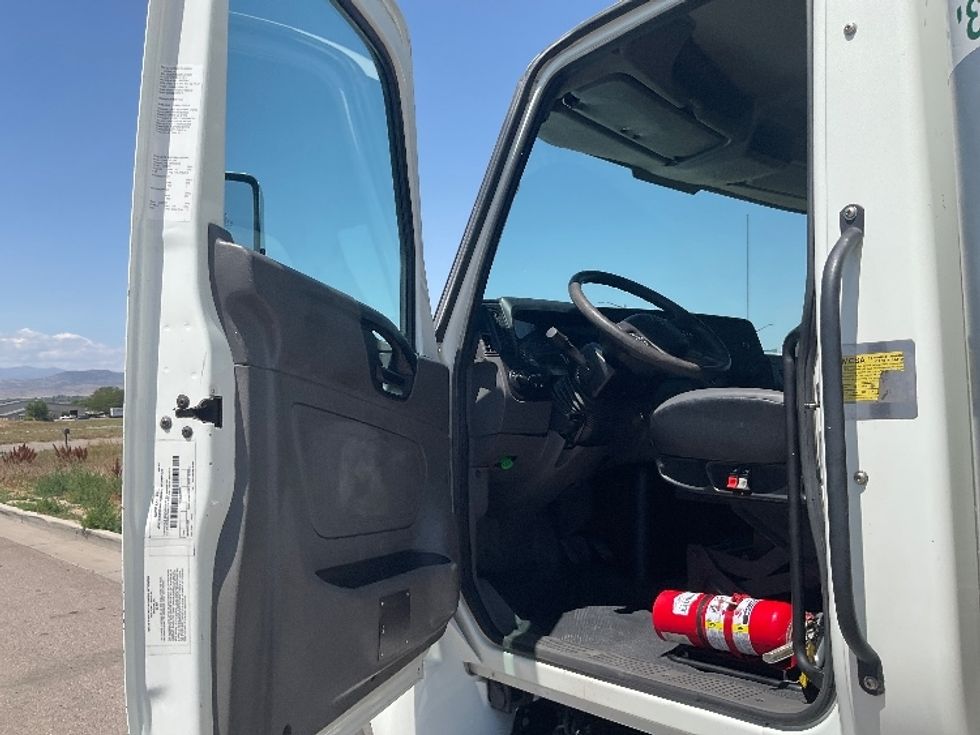 Medium Duty Box Truck-Light and Medium Duty Trucks-International-2022-MV607-Loveland-CO-400,955\n\t\tmiles-$ 25,500 - Image 16