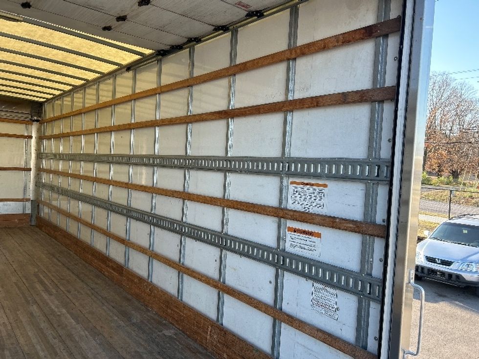 Medium Duty Box Truck-Light and Medium Duty Trucks-International-2022-MV607-Lowell-AR-140,061\n\t\tmiles-$ 68,000 - Image 11