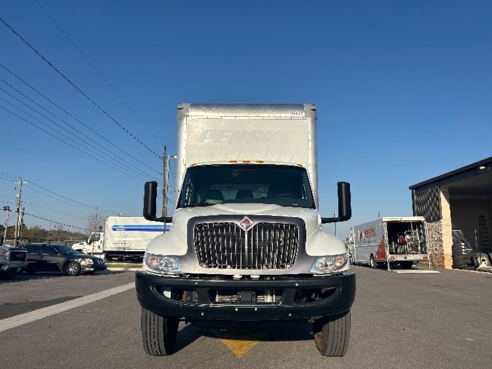 Medium Duty Box Truck-Light and Medium Duty Trucks-International-2022-MV607-Lowell-AR-140,061\n\t\tmiles-$ 68,000 - Image 2