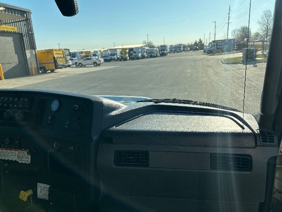 Medium Duty Box Truck-Light and Medium Duty Trucks-International-2022-MV607-Lowell-AR-140,061\n\t\tmiles-$ 68,000 - Image 20