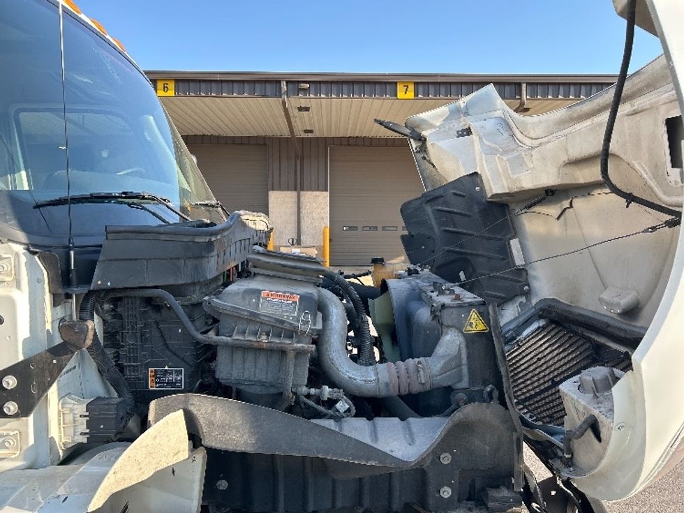 Medium Duty Box Truck-Light and Medium Duty Trucks-International-2022-MV607-Lowell-AR-140,061\n\t\tmiles-$ 68,000 - Image 22