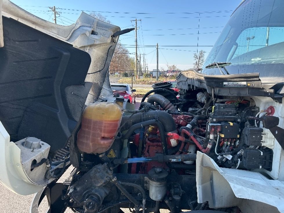 Medium Duty Box Truck-Light and Medium Duty Trucks-International-2022-MV607-Lowell-AR-140,061\n\t\tmiles-$ 68,000 - Image 23