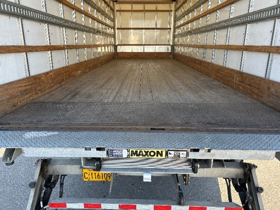 Medium Duty Box Truck-Light and Medium Duty Trucks-International-2022-MV607-Lowell-AR-140,061\n\t\tmiles-$ 68,000 - Image 9