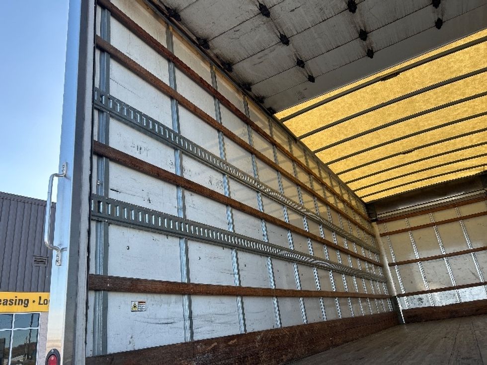 Medium Duty Box Truck-Light and Medium Duty Trucks-International-2022-MV607-Lowell-AR-237,884\n\t\tmiles-$ 45,750 - Image 11