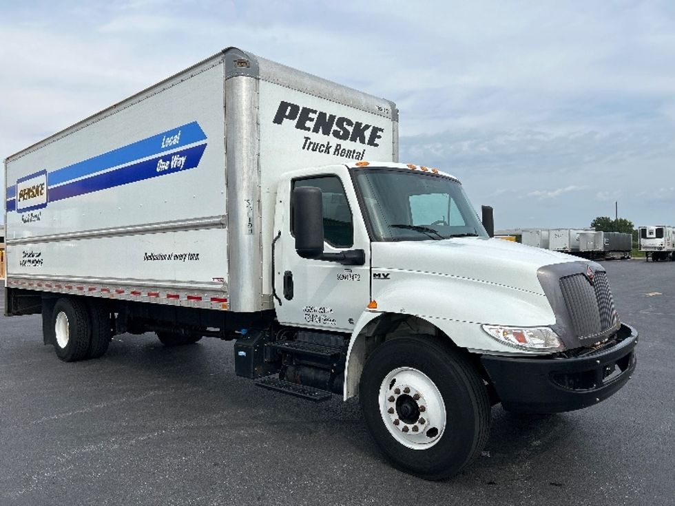 Medium Duty Box Truck-Light and Medium Duty Trucks-International-2022-MV607-Lowell-AR-270,462\n\t\tmiles-$ 37,750 - Image 1