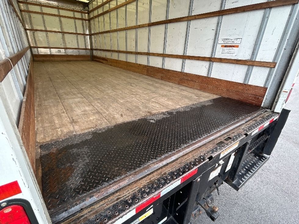 Medium Duty Box Truck-Light and Medium Duty Trucks-International-2022-MV607-Lowell-AR-270,462\n\t\tmiles-$ 37,750 - Image 10