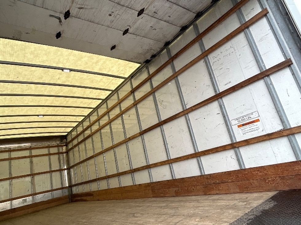 Medium Duty Box Truck-Light and Medium Duty Trucks-International-2022-MV607-Lowell-AR-270,462\n\t\tmiles-$ 37,750 - Image 12