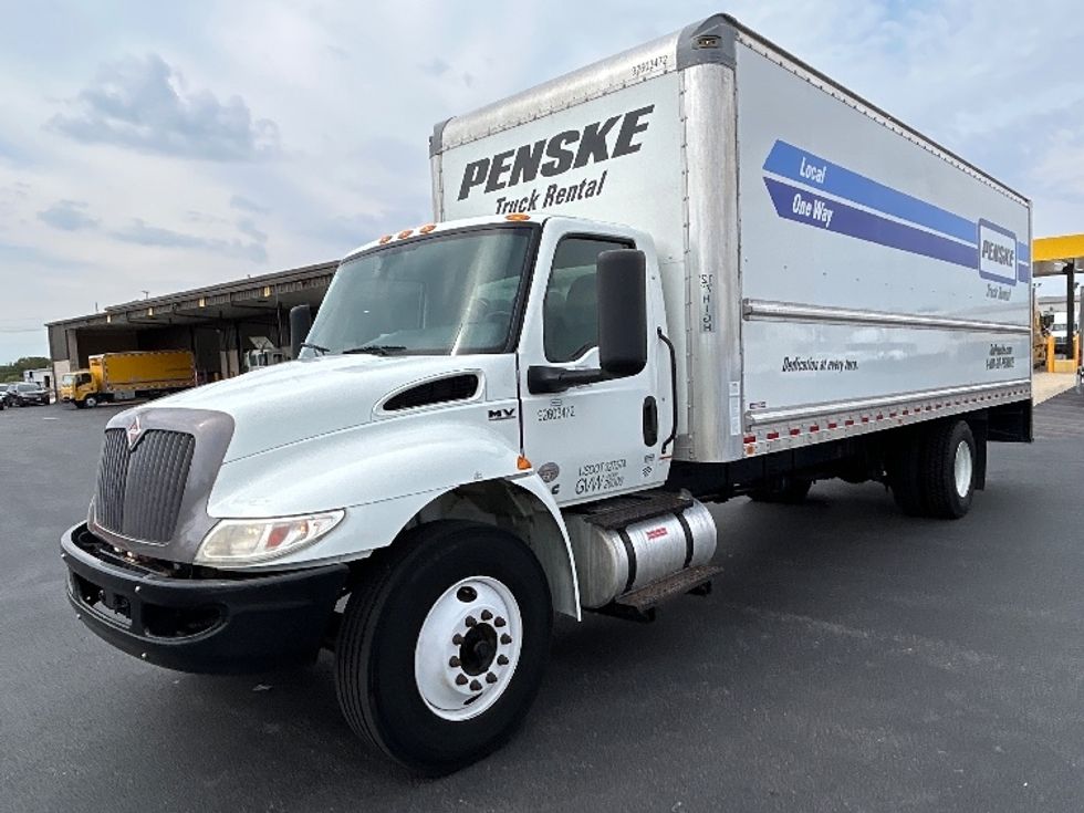 Medium Duty Box Truck-Light and Medium Duty Trucks-International-2022-MV607-Lowell-AR-270,462\n\t\tmiles-$ 37,750 - Image 3