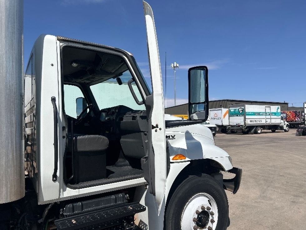 Medium Duty Box Truck-Light and Medium Duty Trucks-International-2022-MV607-Lubbock-TX-225,131\n\t\tmiles-$ 49,750 - Image 20